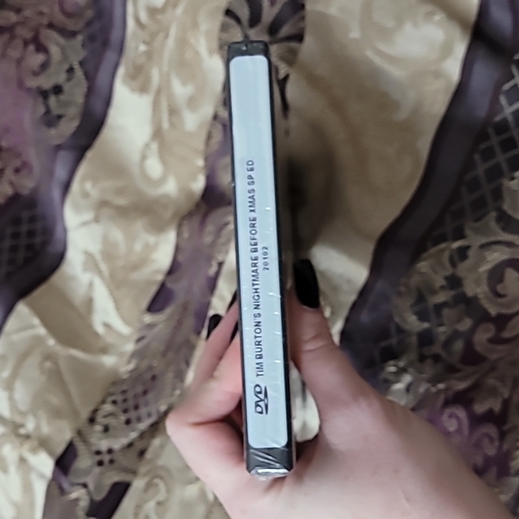 Special Edition Tim Burton's The Nightmare Before Christmas DVD New in plastic - Picture 4 of 8